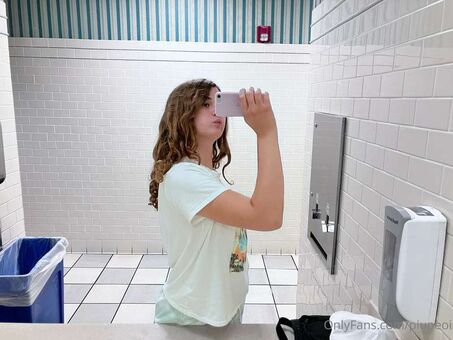 MIKA Nude Leaks OnlyFans Photo 16