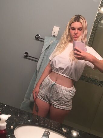 Sarah Z Nude Leaks OnlyFans Photo 66