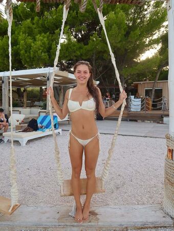 Sylvia-snyders Nude Leaks OnlyFans Photo 327