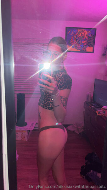 nikkisixxwiththebassbitc Nude Leaks OnlyFans Photo 10