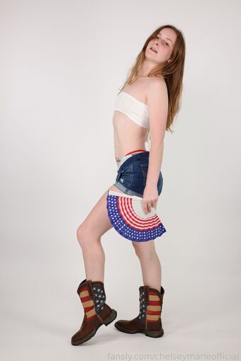 chelseymarieofficial Nude Leaks OnlyFans Photo 16