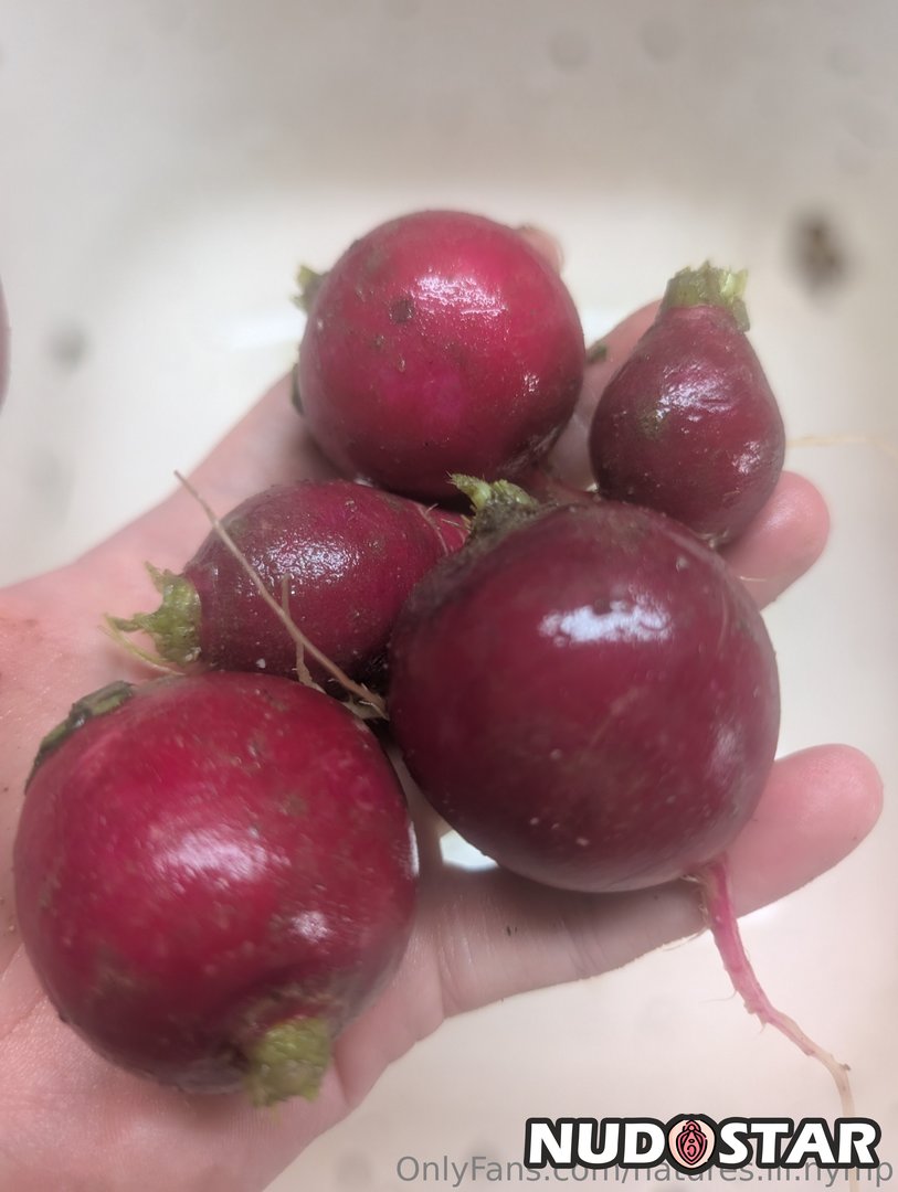 Natures_Lil_Nymp Leaked Photo 13