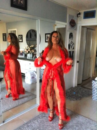 hottotrottots Nude Leaks OnlyFans Photo 19