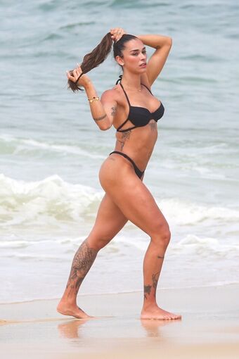 Tainá Castro Militão Nude Leaks OnlyFans Photo 13