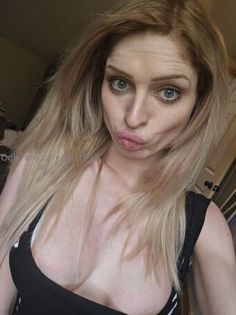 tori1999 Nude Leaks OnlyFans Photo 14