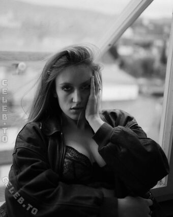 Aimée Pienschke Nude Leaks OnlyFans Photo 12