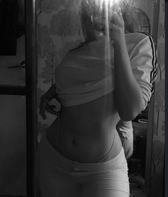 Aleksavuwu Nude Leaks OnlyFans Photo 2