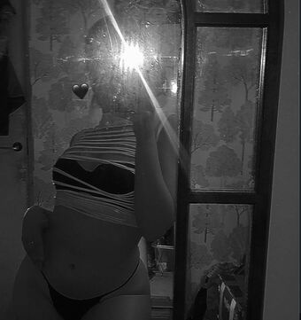 Aleksavuwu Nude Leaks OnlyFans Photo 3