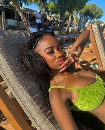 Webeecca / Nude Leaks OnlyFans Photo 37