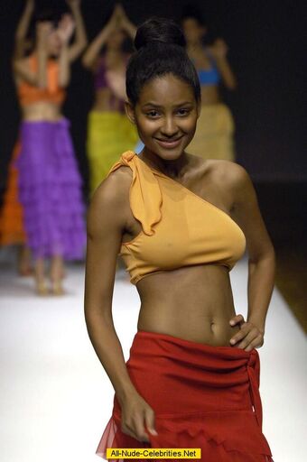 Emanuela De Paula Nude Leaks OnlyFans Photo 17