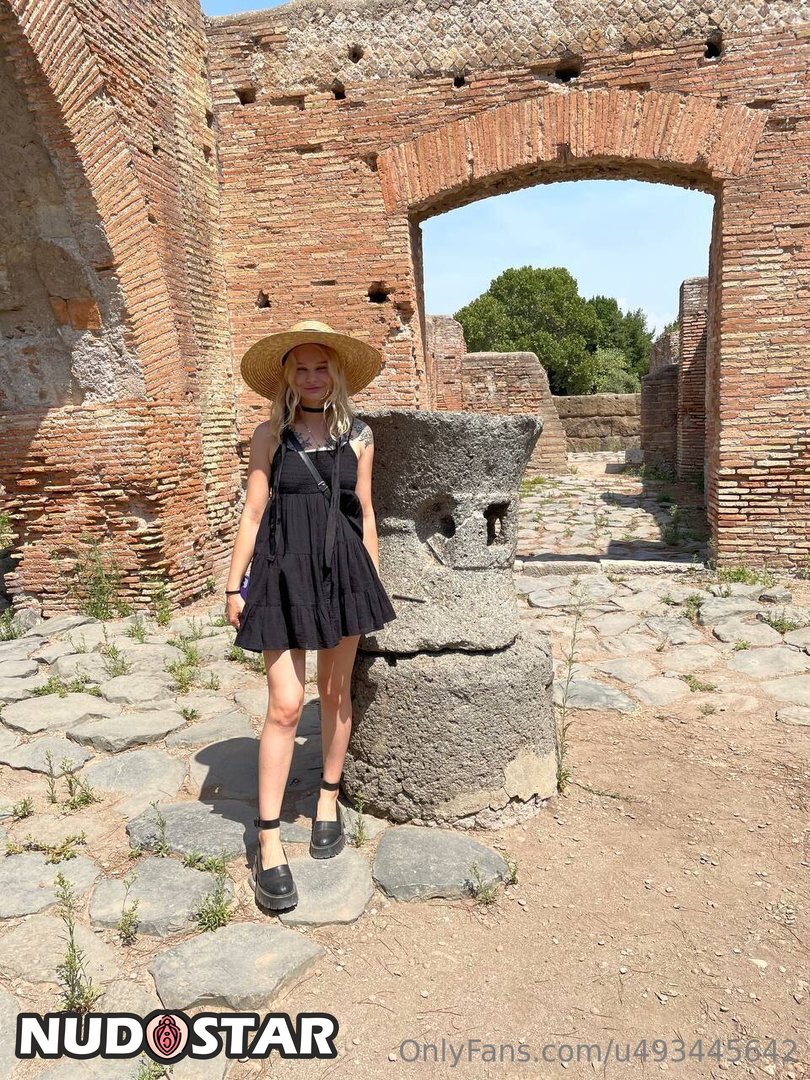 Eva_Bambano Leaked Photo 13