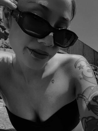 Floresyespinas Nude Leaks OnlyFans Photo 2