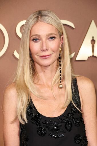 Gwyneth Paltrow Nude Leaks OnlyFans Photo 169