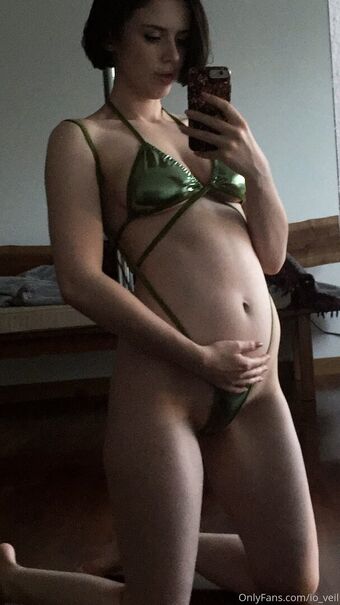 Ioveil Nude Leaks OnlyFans Photo 16