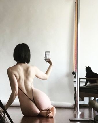 Ioveil Nude Leaks OnlyFans Photo 20