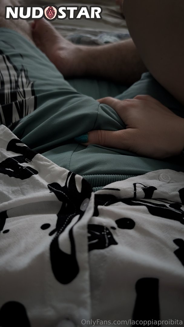 Lacoppiaproibita Leaked Photo 19