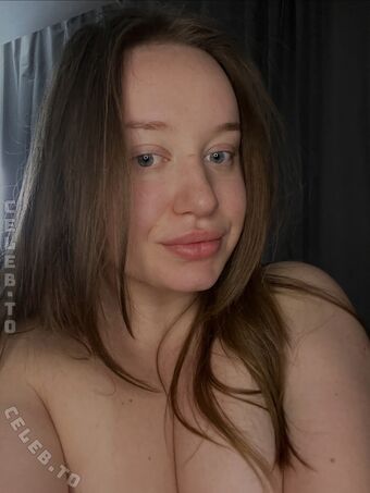 Mara Hoffmann Nude Leaks OnlyFans Photo 14