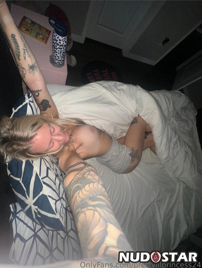 Prettylilprincess24 Leaked Photo 16