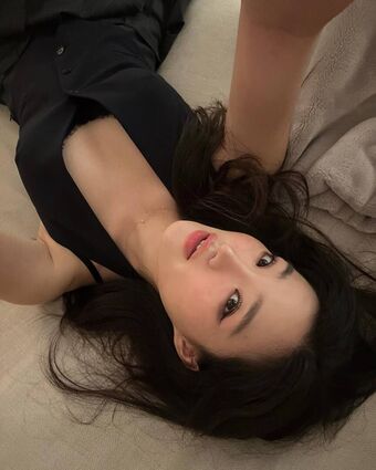 Sarah Hwang Nude Leaks OnlyFans Photo 85