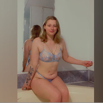 Seductivelysweet21 Nude Leaks OnlyFans Photo 9