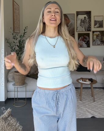 Anni Störling Nude Leaks OnlyFans Photo 2