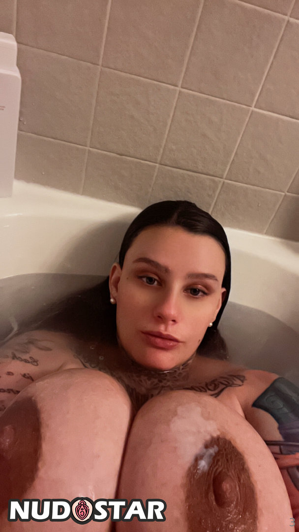 Bustybunnixxx Leaked Photo 10