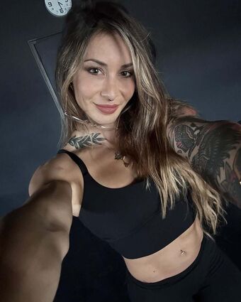 celiagabbiani Nude Leaks OnlyFans Photo 5