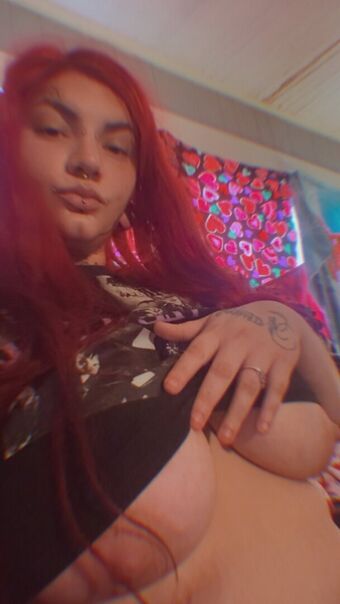 jigglybaby1998 Nude Leaks OnlyFans Photo 1