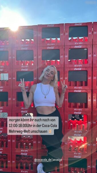 Janin Ullmann Nude Leaks OnlyFans Photo 12