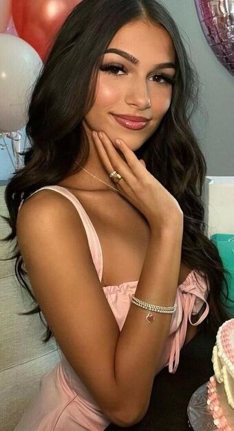 Julia-merekoulias Nude Leaks OnlyFans Photo 147