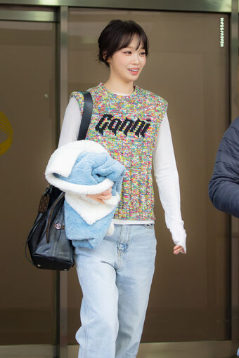 Kim Chaewon 김채원 [Le Sserafim] Nude Leaks OnlyFans Photo 15