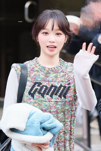 Kim Chaewon 김채원 [Le Sserafim] Nude Leaks OnlyFans Photo 14