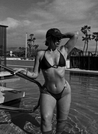 mmaren.w Nude Leaks OnlyFans Photo 1