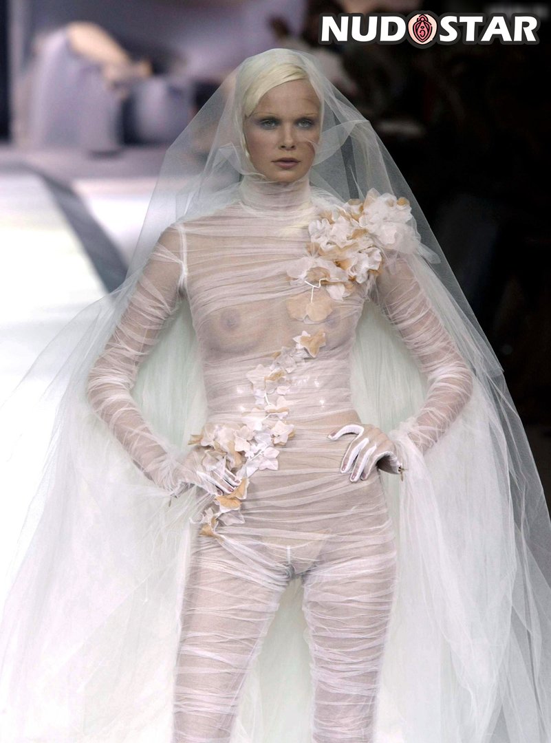 Oops_International Leaked Photo 20