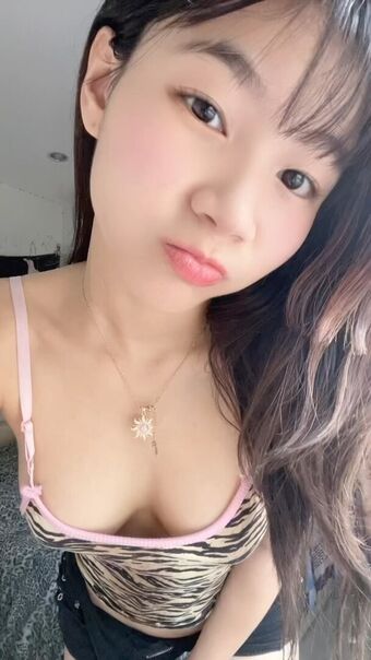 aaomhelloo Nude Leaks OnlyFans Photo 23