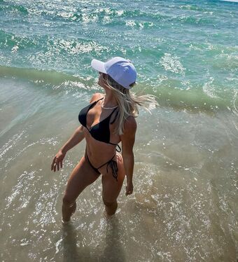 Zuzana Kardos Nude Leaks OnlyFans Photo 34